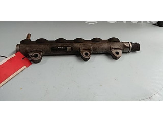 Топливная рампа Bosch, 0445214153   Renault Trafic II (X83)  