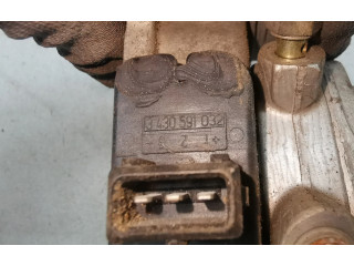Vstřikovací lišta 0438121011, 026133353   Audi 80 90 B3     