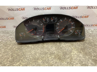 Přístrojová deska  Audi A6 S6 C5 4B 2001 4B0919930Q, 110008890021  