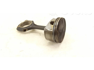  Поршень M 272.967 2730300620, 2730300820  Mercedes-Benz R W251  