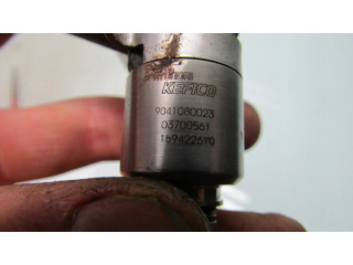 Vstřikovač 353402GHA0, 9062140010   Hyundai i30 fastback  pro benzínový motor 2.0  