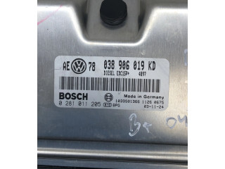 Řídící jednotka 038906019KD, 0281011205   Volkswagen PASSAT B5.5 2004