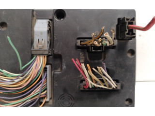 Блок предохранителей 7703297930, 8108502400B   Renault Scenic I    
