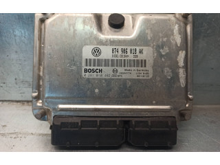 Блок управления двигателя 074906018AK, 0281010462   Volkswagen Transporter - Caravelle T4