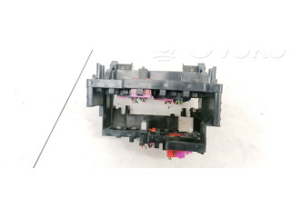 Блок предохранителей  7M3937499, YM2114A323BA   Volkswagen Sharan    