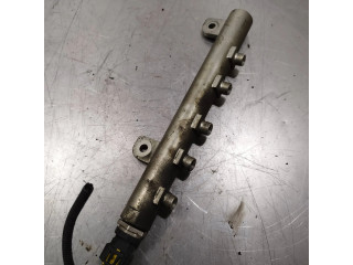 Vstřikovací lišta 55209572, 0445214095   Fiat Croma  pro naftový motor 1.9  