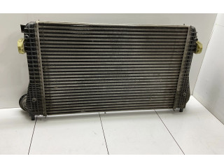 Интеркулер  3C0145805P   Volkswagen Tiguan 
