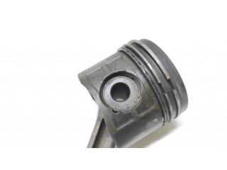 Píst    BMW 5 E39  pro naftový motor 3.0 M57 M57/DP71/430/267T/2M