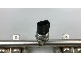 Vstřikovač 7592426   BMW 1 F20 F21  pro benzínový motor 1.6  