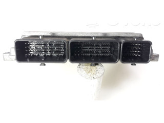 Řídící jednotka 237107175R   Renault Clio IV 2015