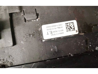   Pojistková skříňka 8211105z20, 82111-05z20   Toyota Avensis T270 2015