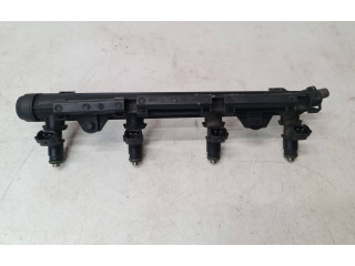 Vstřikovací lišta 036971824A   Volkswagen Caddy     