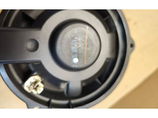 Вентилятор печки    MF016070, 1736006902   Mitsubishi Colt