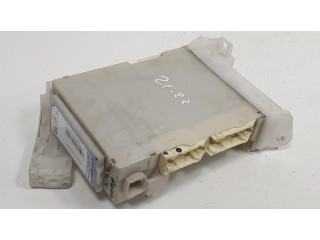 Блок предохранителей 8273047550A   Ford Mondeo Mk III    