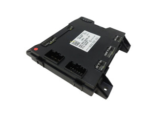 Блок комфорта P0747Q08F, P0747V01C   Tesla Model S   