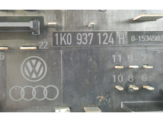   Pojistková skříňka 1K0937124   Audi A3 S3 A3 Sportback 8P 2004
