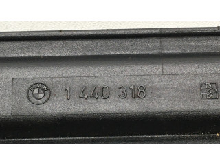 Vstřikovací lišta 1440318   BMW 5 E39  pro benzínový motor 2.2 M54B22 
