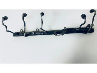 Vstřikovací lišta 7795514   BMW 7 E65 E66  pro naftový motor 3.0  