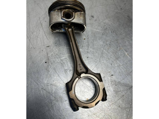 Поршень Передний двигатель механизма для подъема окон 2ZR-FXE 131010T040  Toyota Prius (XW30)  