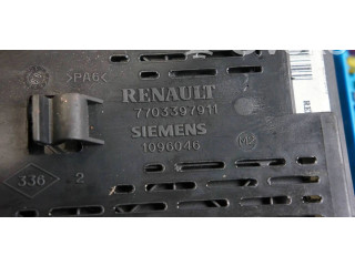   Pojistková skříňka 7703397911   Renault Scenic RX 2000