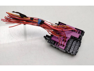  Pojistková skříňka A2135400414, 2041056730   Mercedes-Benz EQC 2021