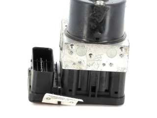 Jednotka ABS 34512460468, X0-8864V   BMW 1 E82 E88 2008