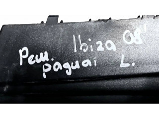 Нижняя решётка (из трех частей) Seat Ibiza III (6L) 2002-2008 года 6L0853677, M8204      