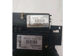   Pojistková skříňka 30659092, 267308   Volvo V70 2016