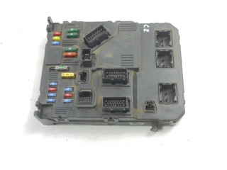 Блок предохранителей  9653667480   Alpine C2    