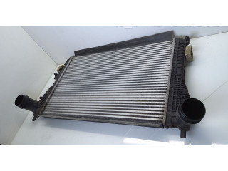 Интеркулер  3C0145805AN   Volkswagen PASSAT CC 2.0