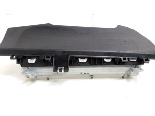 Подушка безопасности для колен 0589P1000798   Toyota Hilux (AN120, AN130)