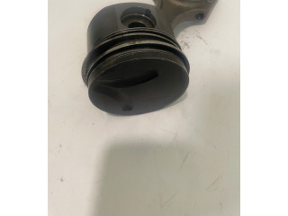  Поршень с шатуном M51D25_256T1 11252246629, 11252246630  BMW 5 E39  