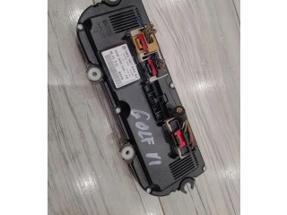 Блок управления климат-контролем 5K0907044AJ   Volkswagen Golf VI