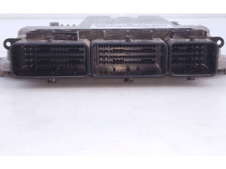 Řídící jednotka 237101754R, 0281019840   Nissan Primastar 2014