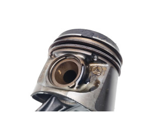 Píst OM640.940, 640.940   Mercedes-Benz A W169    OM640.940 