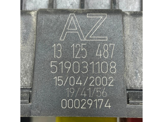 Блок предохранителей  13125487, 00029174   Vauxhall Vectra C    