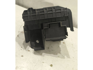   Pojistková skříňka 01394932, 013949631   Audi A3 S3 8P 2004