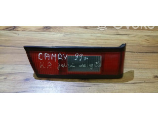 Задний фонарь левый сзади     Toyota Camry   1996-2001 года