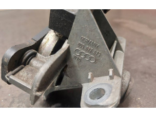 Замок багажника 8D5827573    Audi A4 S4 B5 8D 1994 - 1999 года