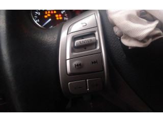 Volant Nissan Qashqai 2013   