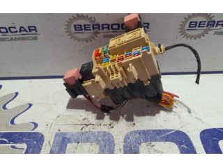   Pojistková skříňka 8200451902   Renault Kangoo  2015