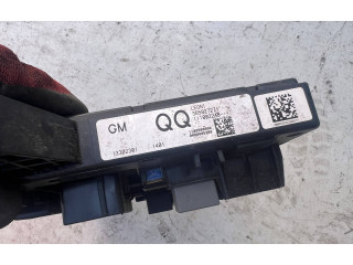 Přístrojová deska  Opel Astra J 2012 13302301, 1110022AB  