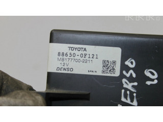 Блок управления климат-контролем 886500F121   Toyota Verso