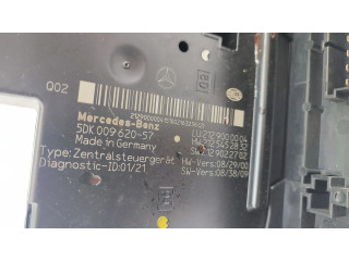   Pojistková skříňka A2129000004, A2125452832   Mercedes-Benz E W212 2010