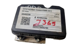 Блок АБС 4454052280, 8954152C00   Toyota  Urban Cruiser (XP110)  2007 - 2016 года
