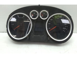 Přístrojová deska  Audi A3 S3 8P 2003 8z0920900n  