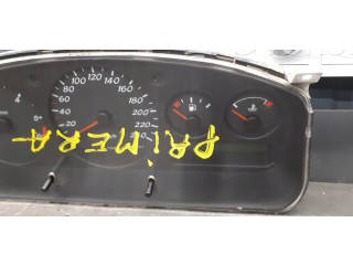 Přístrojová deska  Nissan Primera 2001   