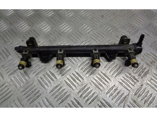 Топливная рампа 036133319AE   Volkswagen Polo IV 9N3  