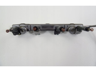 Vstřikovací lišta 23250ot110   Toyota Corolla E210 E21     