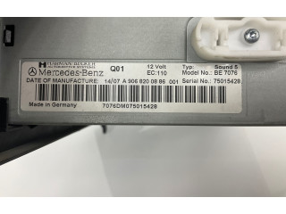 Радио/ проигрыватель CD/DVD / навигация    A9068200886, 75015428   Mercedes-Benz Sprinter W906